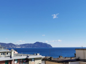 Blue Nest, Genova